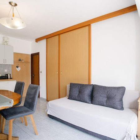 Apartments Petri - Close To The Sea Tisno Extérieur photo